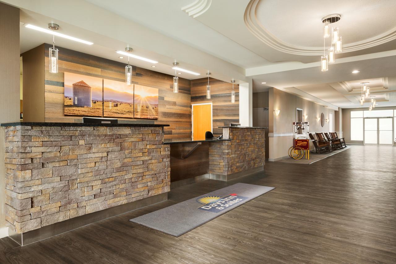 Days Inn & Suites By Wyndham Brooks Exterior foto