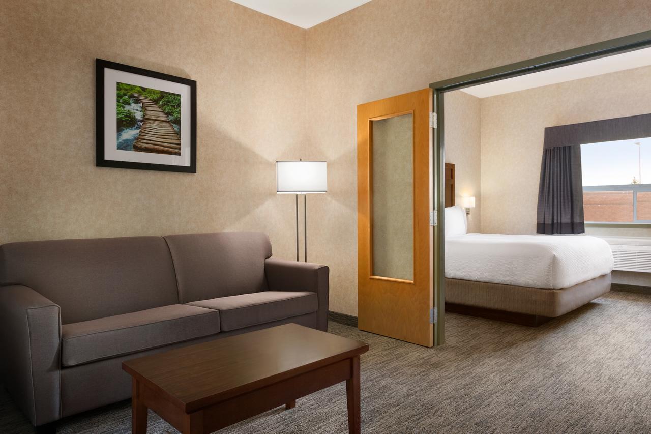 Days Inn & Suites By Wyndham Brooks Exterior foto