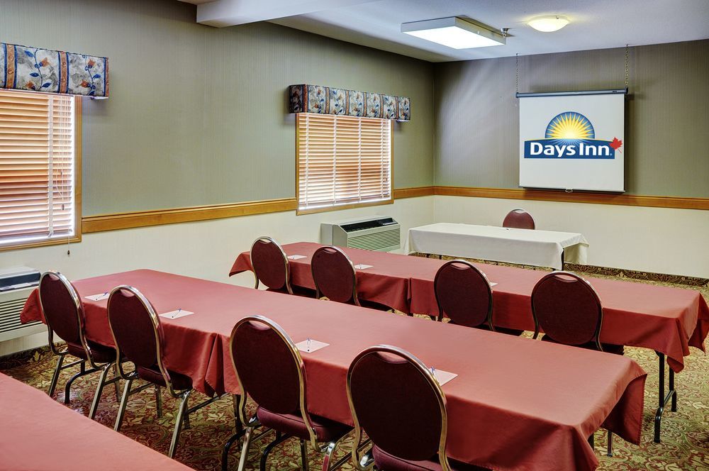 Days Inn & Suites By Wyndham Brooks Exterior foto
